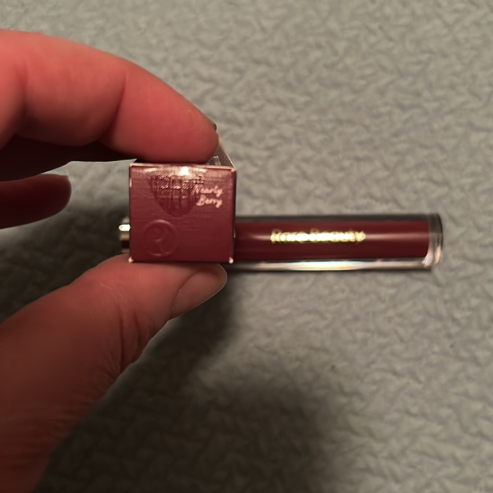 RARE BEAUTY BY SELENA GOMEZ | Stay Vulnerable Glossy Lip Balm - Nearly Berry - Picture 5 of 6